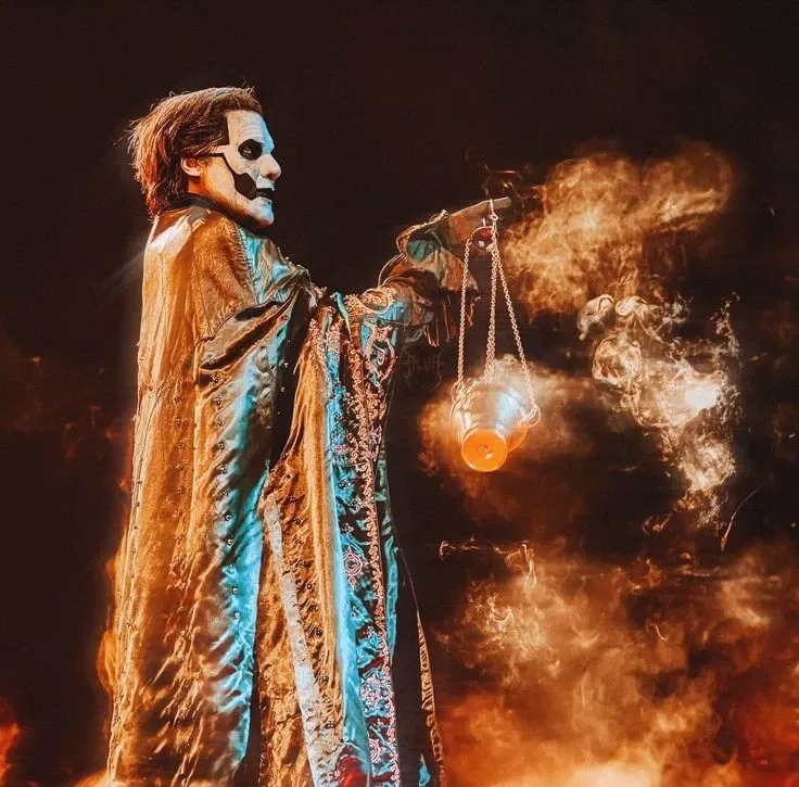 Avatar of Papa Emeritus IV - Sick!
