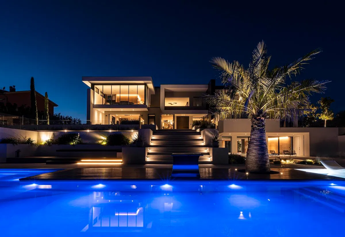 Avatar of ETERNAL VILLA