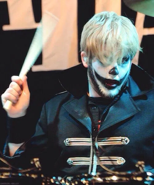 Avatar of 004 - bob bryar