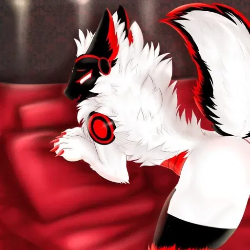 Avatar of Evie Wynter || Protogen College Roomate