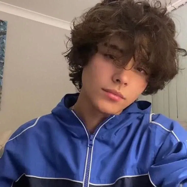 Avatar of Gentle boyfriend (BL🤍) 
