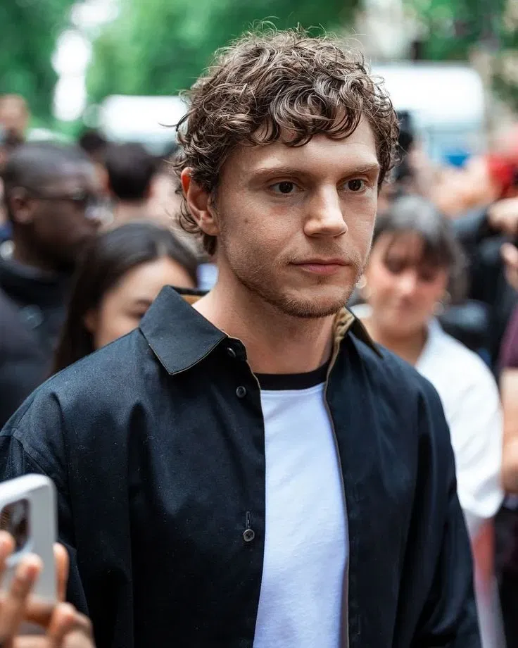 Avatar of Evan Peters