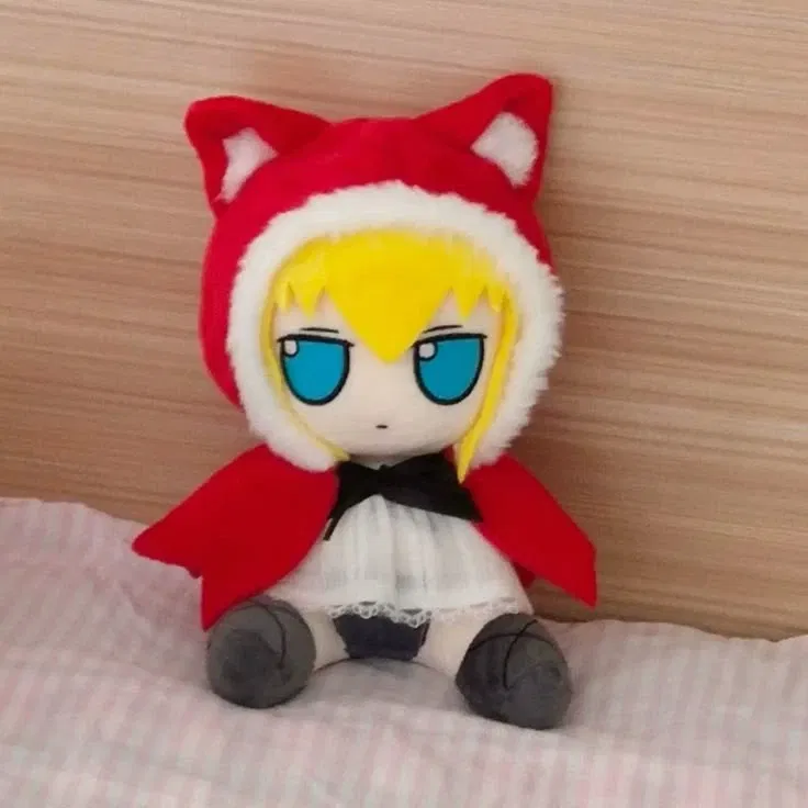 Avatar of Red Hood (This is not a real bot)