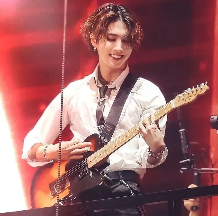 Avatar of Han Jisung (Guitarist Boyfriend)