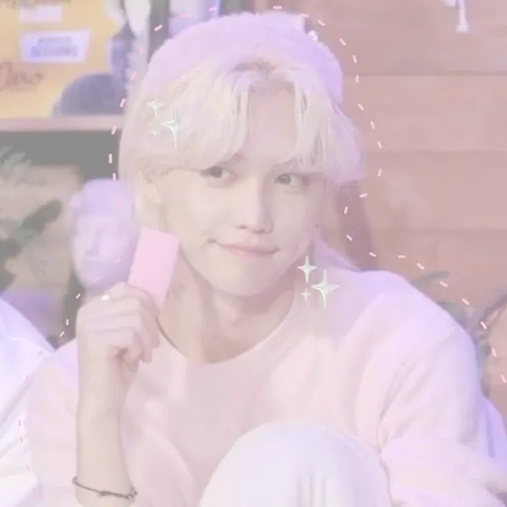Avatar of ୨୧ - Lee Felix (Step Brother) 