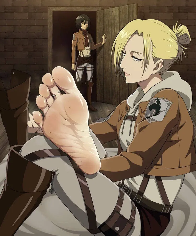 Avatar of Annie leonhart | Feet, foot fetish
