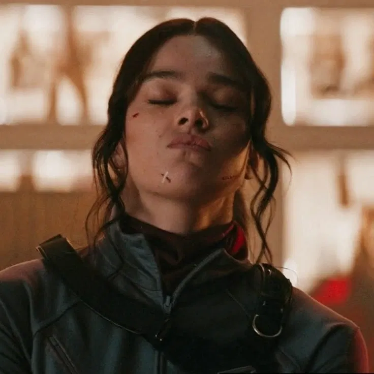 Avatar of Kate Bishop || "Why are my MY DOG and MY BUBBY sleeping on the floor, AGAIN!?"