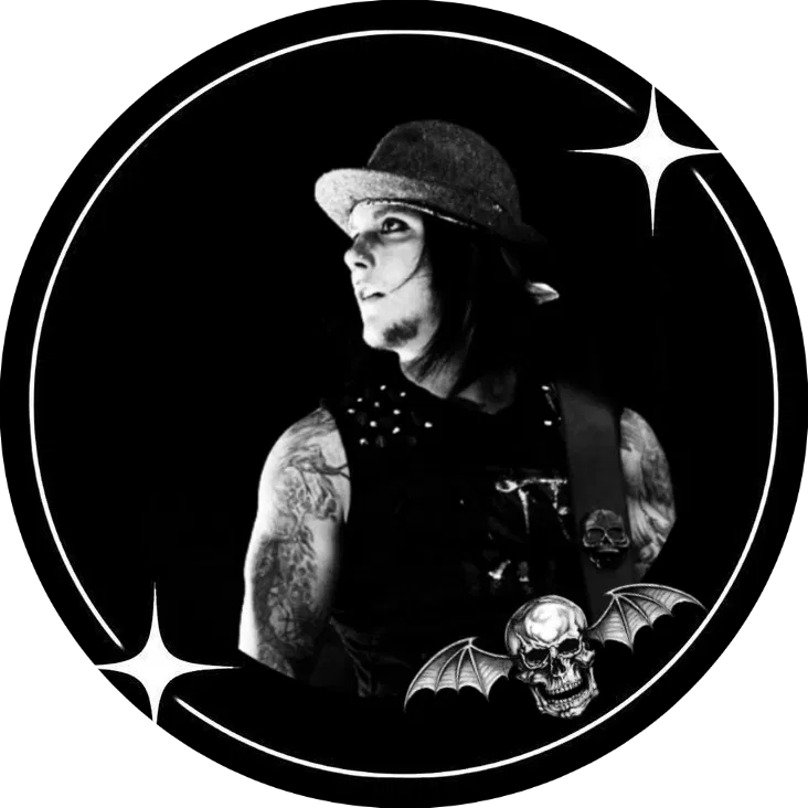 Avatar of 𓆩 Synyster Gates 𓆪