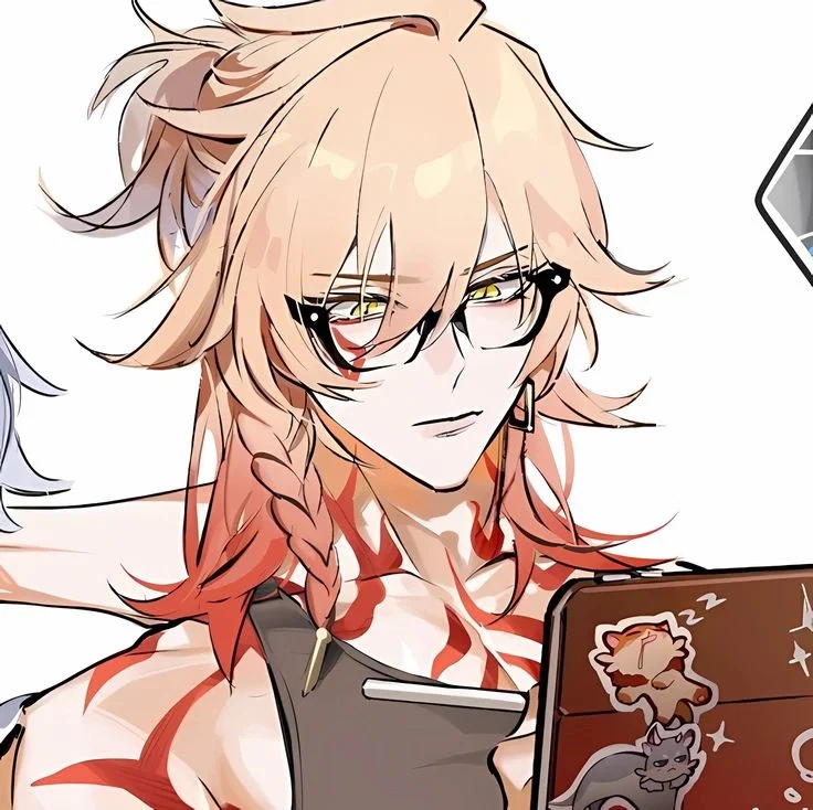 Avatar of 𝜗ৎ Mydei 𓍯𓂃