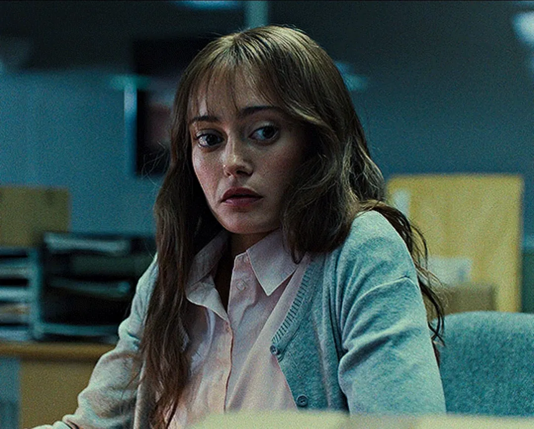 Avatar of Rhiannon Lewis — I've been a temptress, for too long.