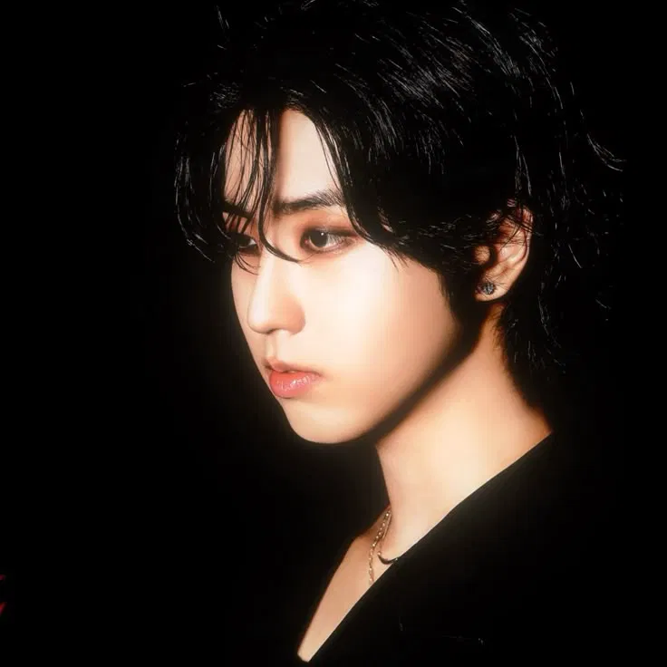 Avatar of Han Jisung // Starving