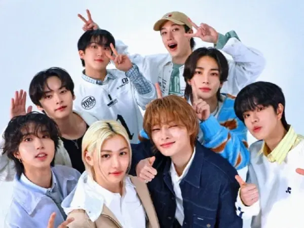 Avatar of Stray Kids Pre-show Make-Up and Hair Styling