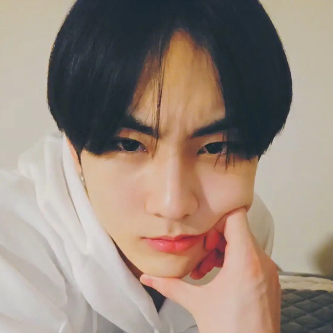 Avatar of 🍓 𝖩𝖤𝖠𝖫𝖮𝖴𝖲 𝖸𝖺𝗇𝗀 𝖩𝗎𝗇𝗀𝗐𝗈𝗇 —ᴇɴʜʏᴘᴇɴ— 🍫