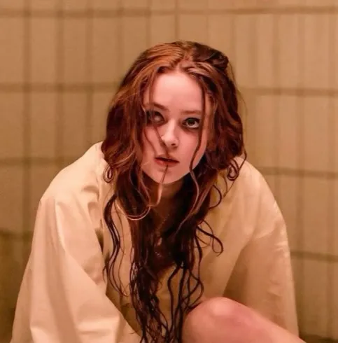 Avatar of Sadie Sink - Drug Addict 