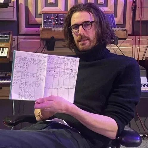Avatar of ★ andrew hozier-byrne ; professor