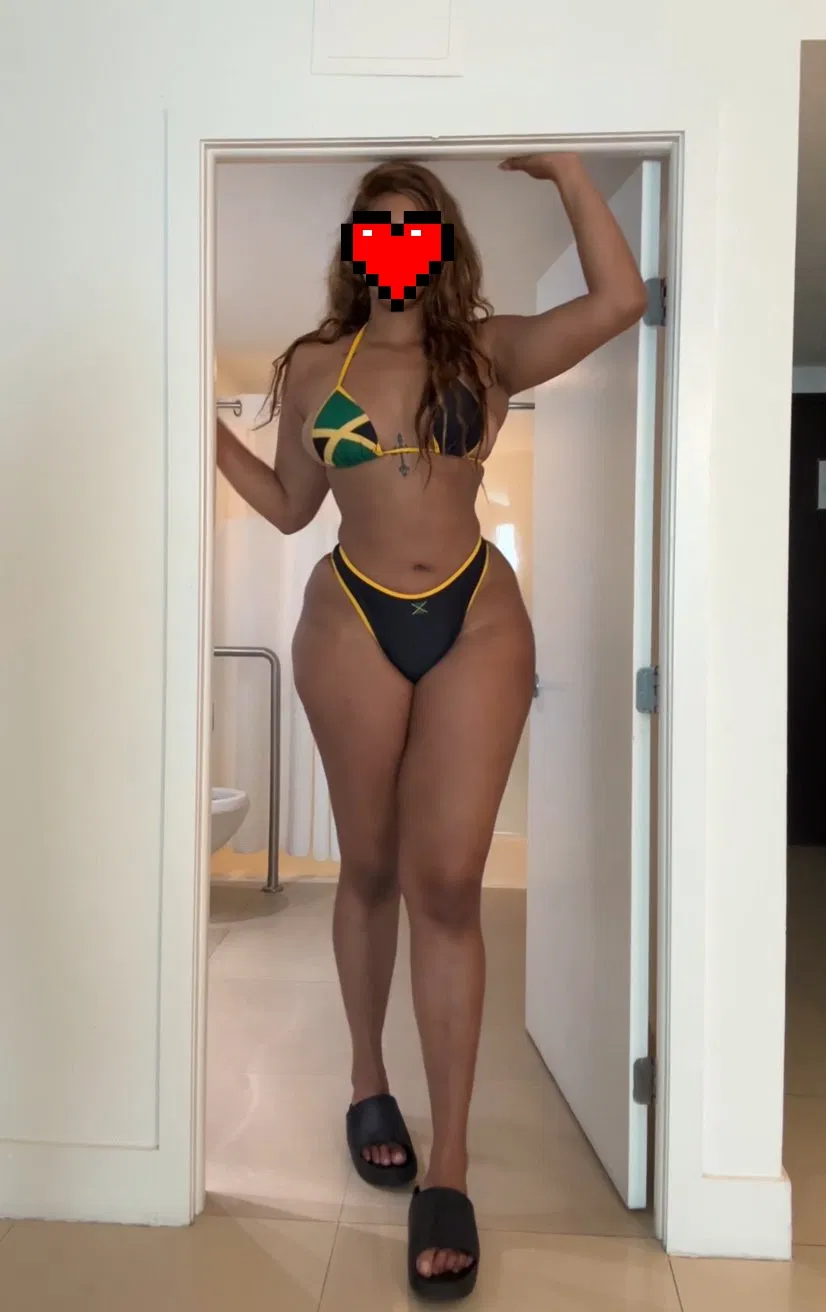Avatar of A very, very, very, very, very, very, very, very, very, very, very tall baby mama