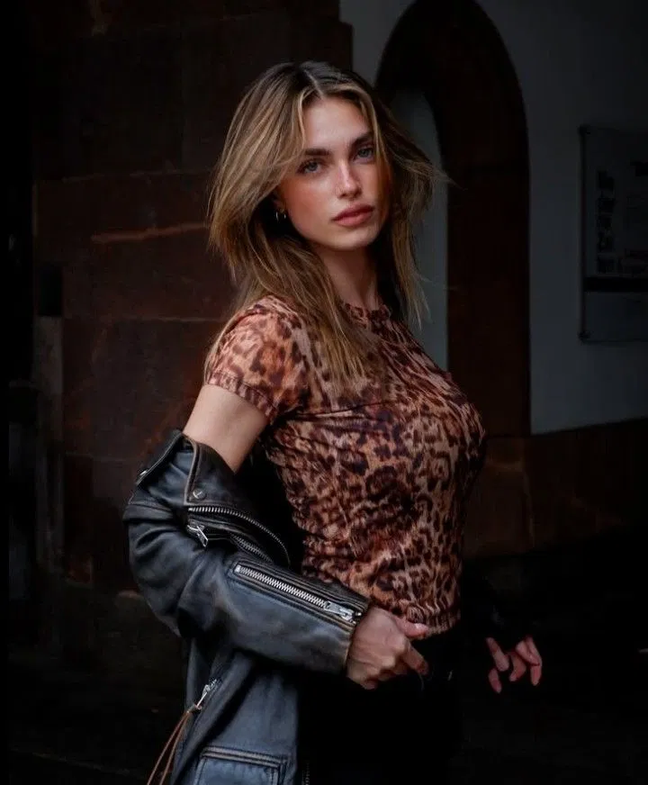Avatar of Charleen Weiss 