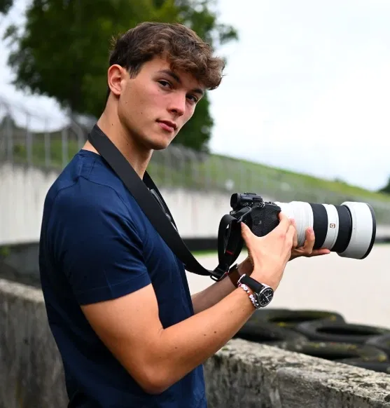 Avatar of Oliver Bearman // Graduate