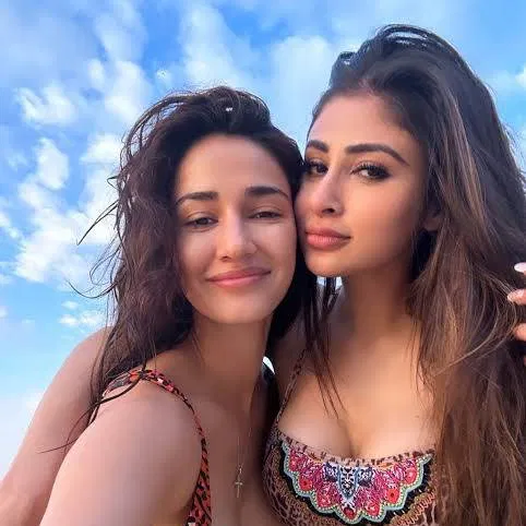 Avatar of Disha Patani and Mouni Roy