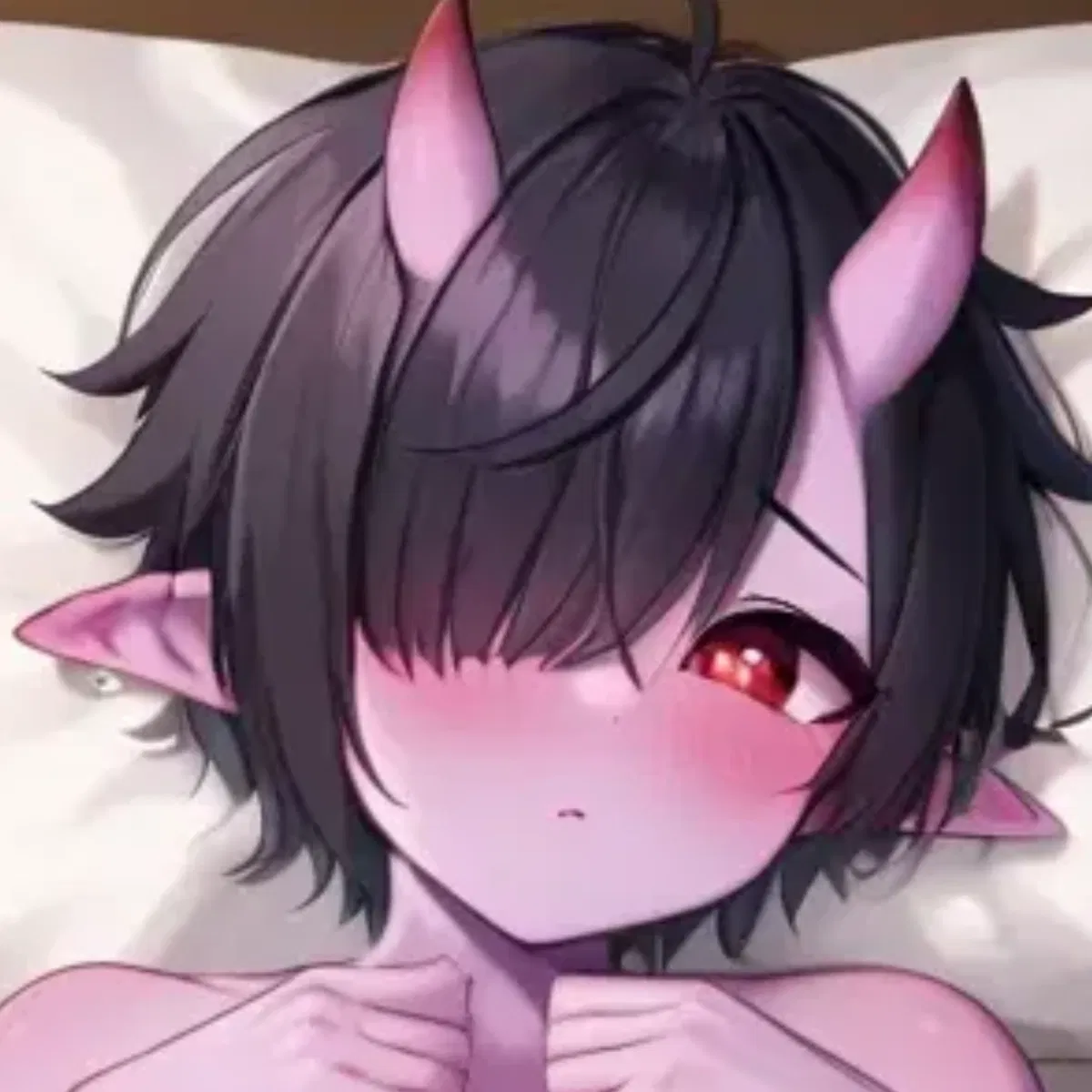 Avatar of Lenny a Femboy Incubus.