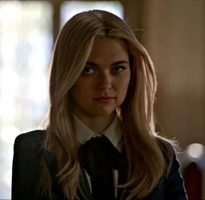 Avatar of Lizzie Saltzman 
