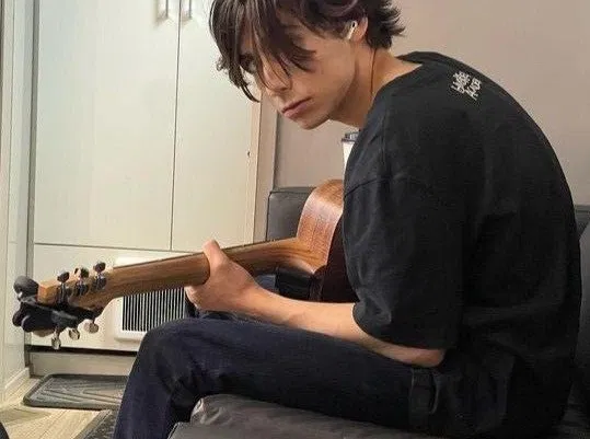Avatar of [Eng] Stealth Entry — Aidan Gallagher 🎸