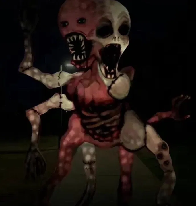 Avatar of My little worms- The Abomination.