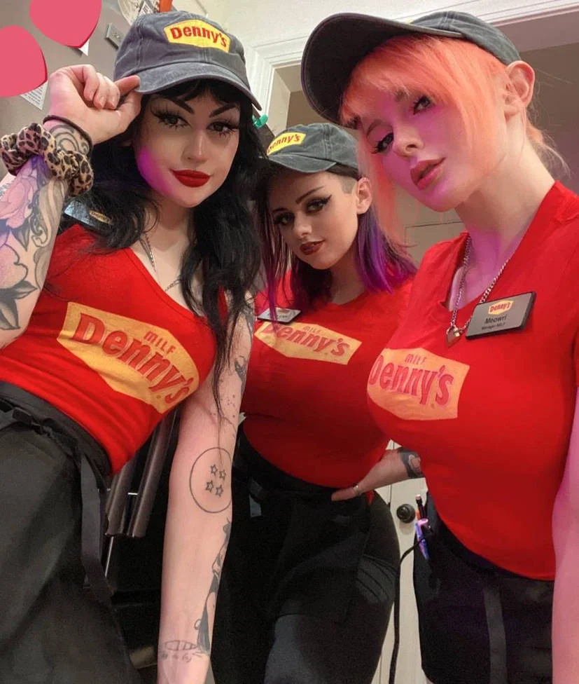 Avatar of Cursed Denny's