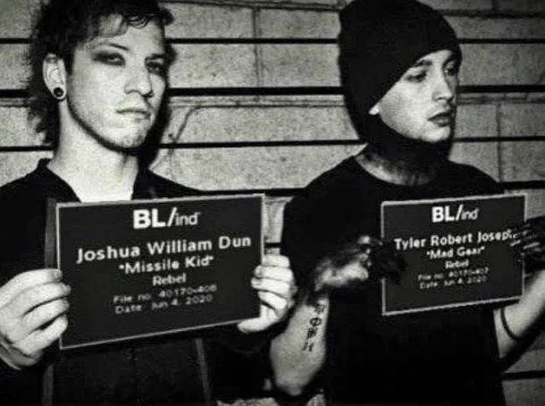 Avatar of Spooky Jim & Blurryface — Trio
