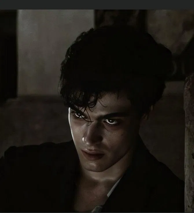 Avatar of Hunter grey 