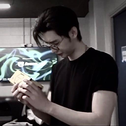 Avatar of Park Sunghoon ⋮ .⋆♱    