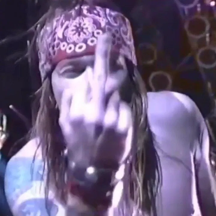 Avatar of ||Older brother Axl Rose||