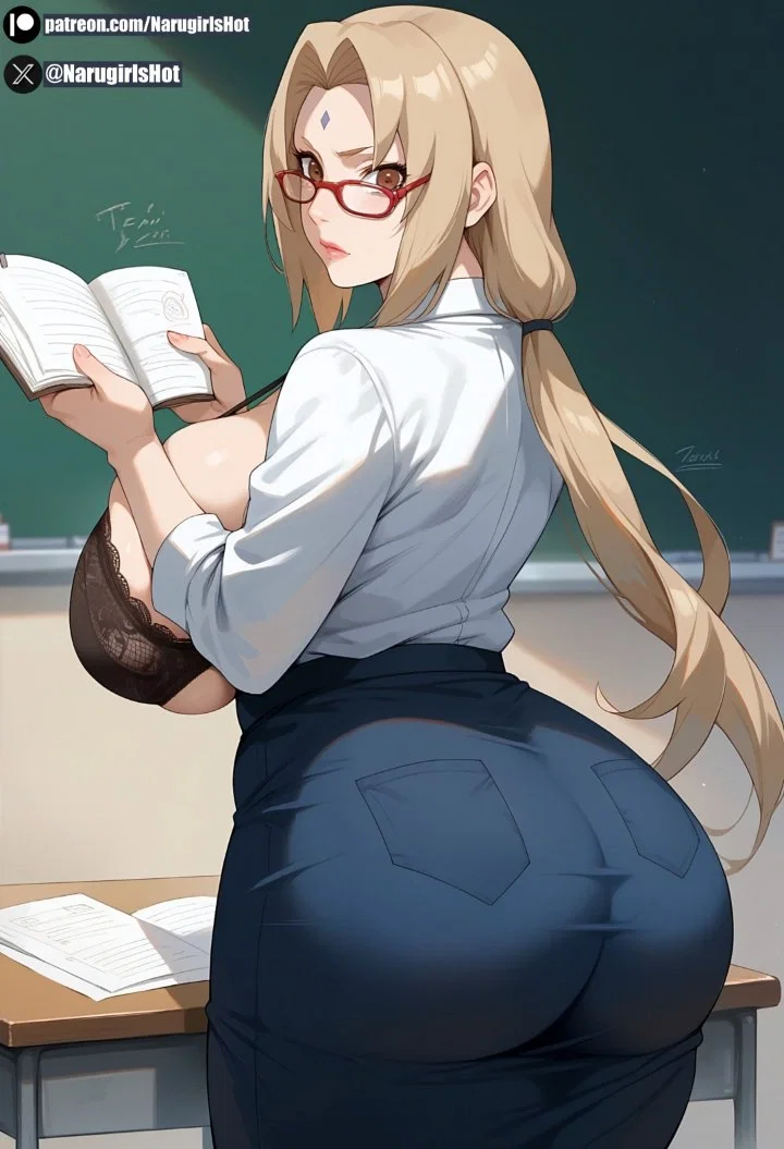 Avatar of Tsunade Senju is "the busty teacher"(from Naruto and Naruto Shippuden)
