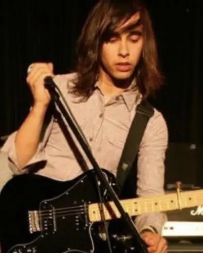 Avatar of ⠀×⠀vic fuentes