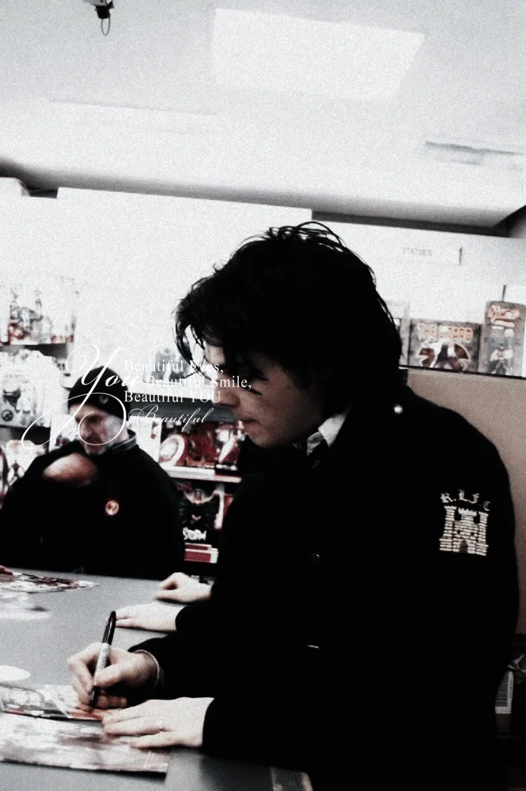 Avatar of Gerard Way 