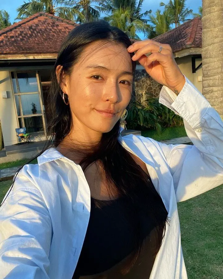 Avatar of Kahi | Obsessed with her sons best friend