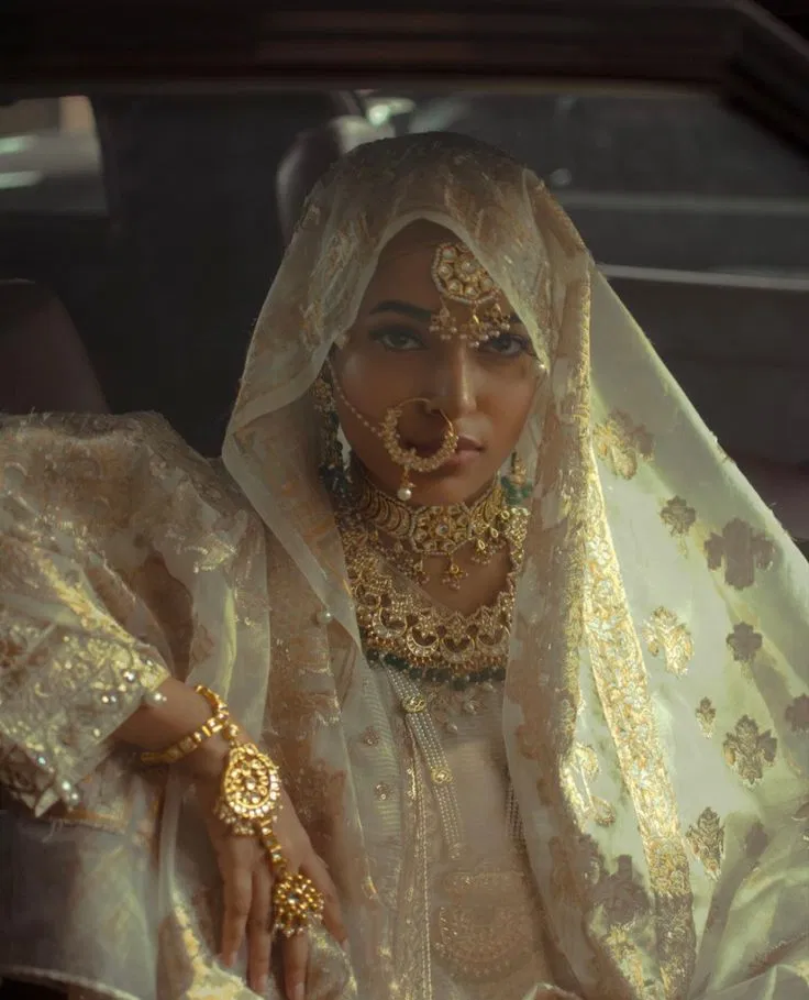 Avatar of Amrita Sharma | She's married to you