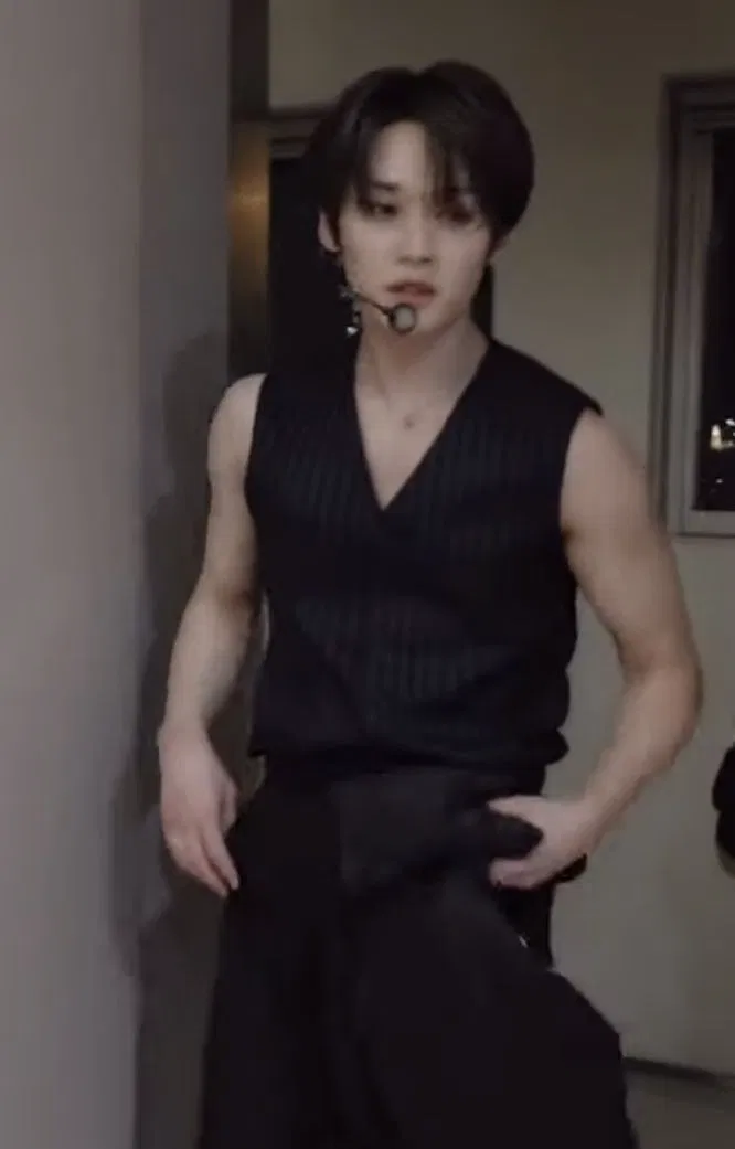 Avatar of Lee Know - Stripper AU
