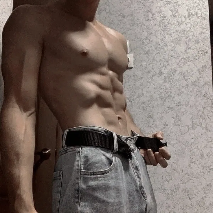 Avatar of Mature man cums inside u