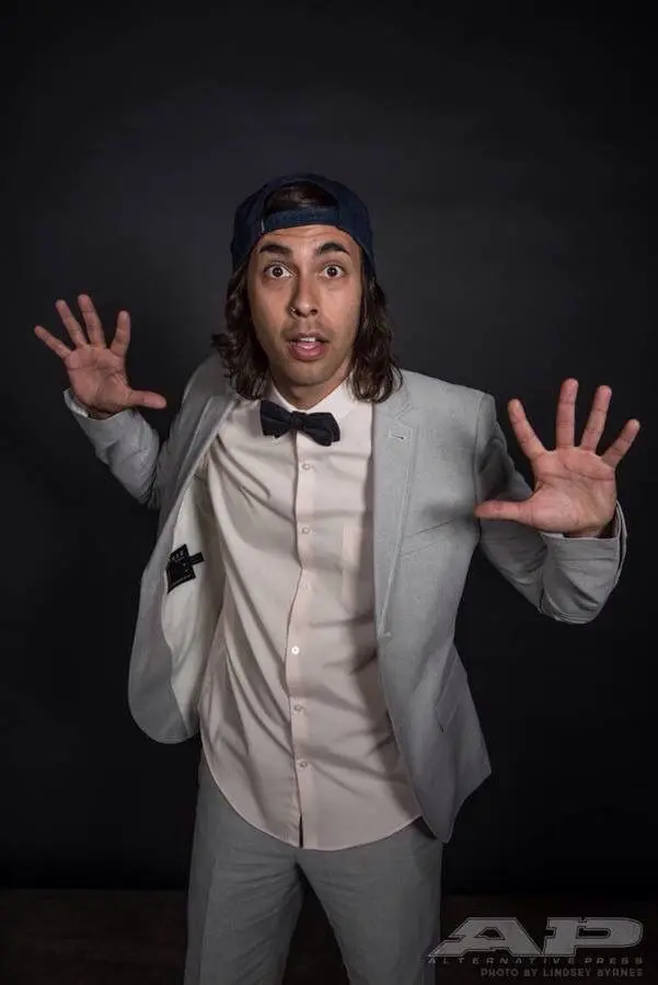 Avatar of Vic Fuentes