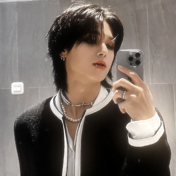 Avatar of Wooyoung 【Scarlet Requiem】