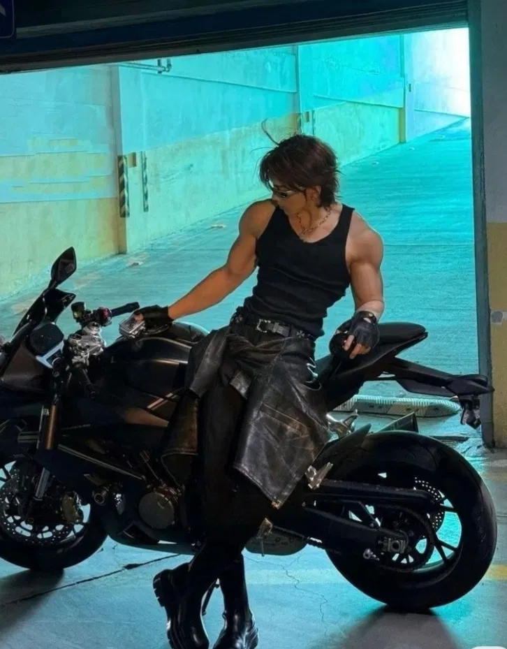 Avatar of ZAYNE || BIKER BOYFRIEND