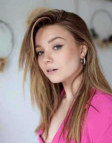 Avatar of Julia Beautx