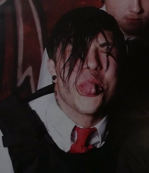 Avatar of ⠀　★. FRANK IERO　　 !　　  MY CHEMICAL ROMANCE