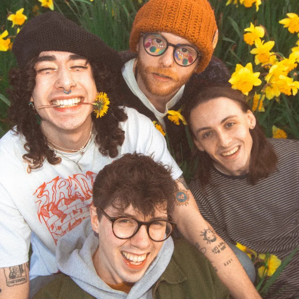 Avatar of ♬⋆.˚ bitcu ☆ bears in trees