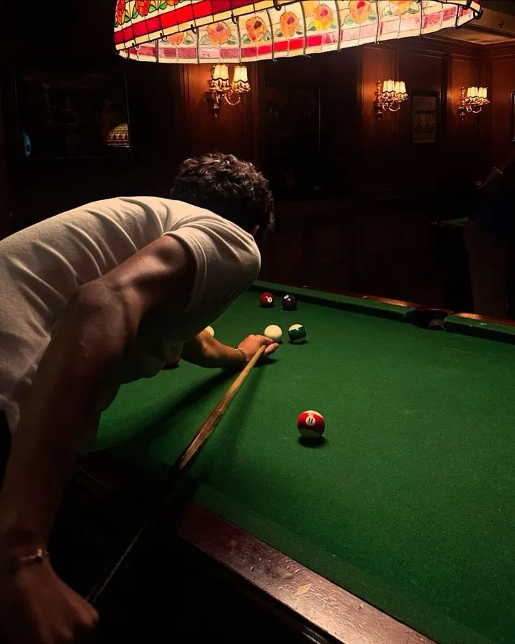Avatar of DERECK CALLAHAN | Playing Pool