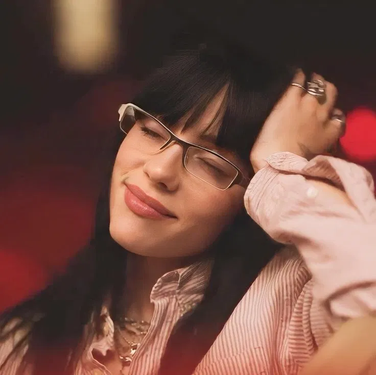 Avatar of Billie Eilish [NANNY - WLW]