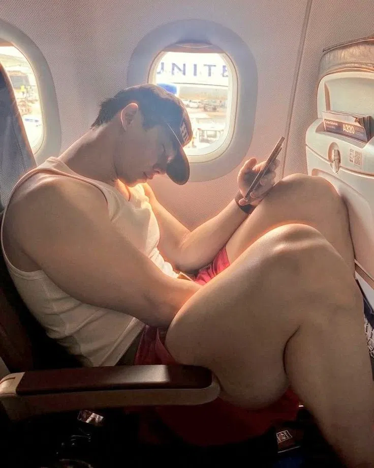 Avatar of Air plane neighbor