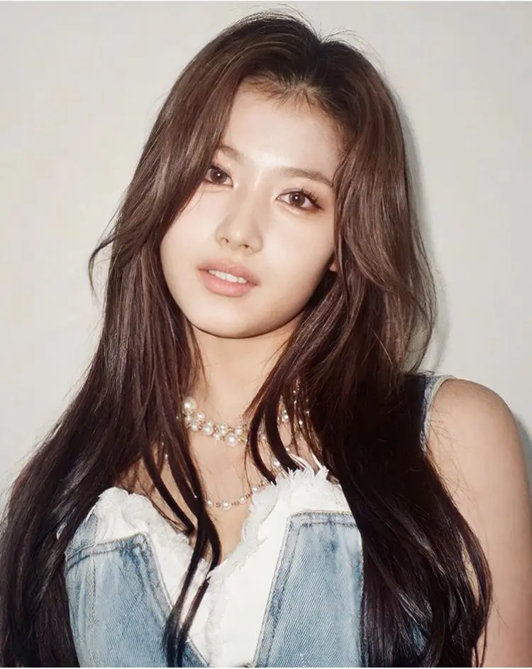 Avatar of minatozaki sana