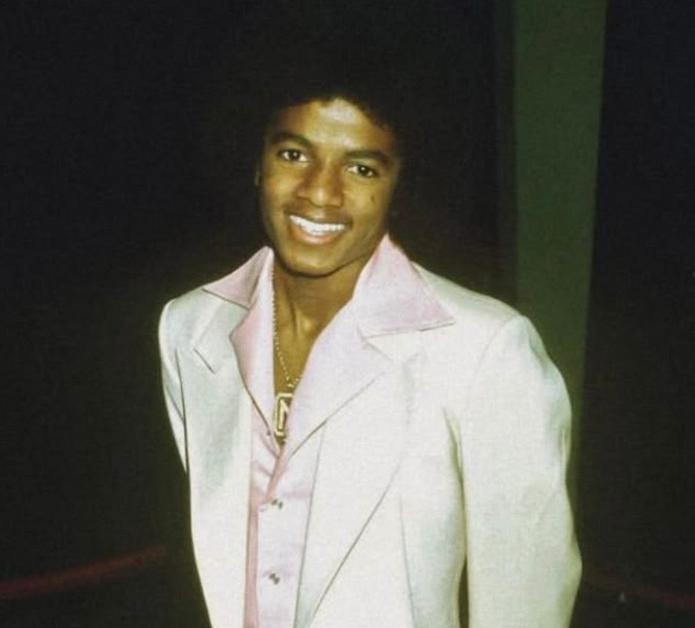 Avatar of • ‘ ‘ Michael Jackson ‘ ‘ •